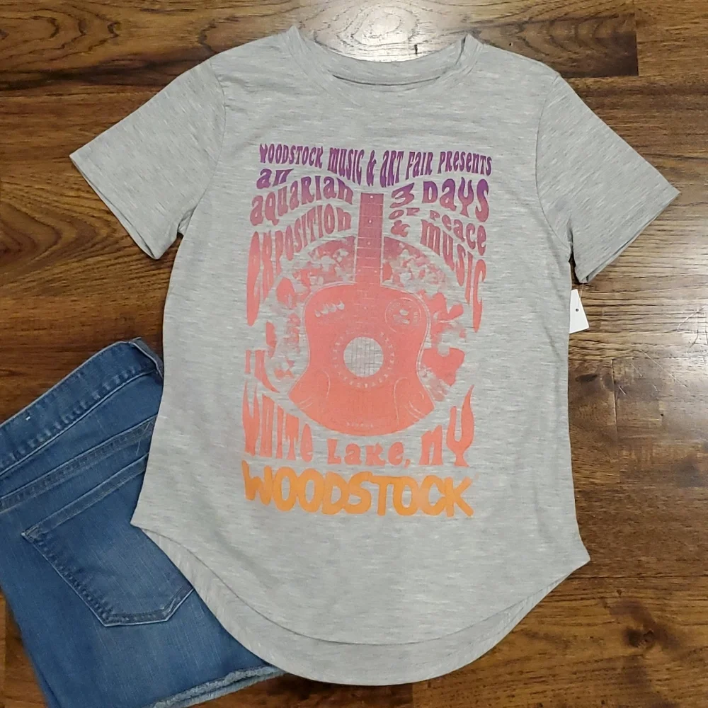 Womens gray Woodstock graphic print short sleeve tshirt size M